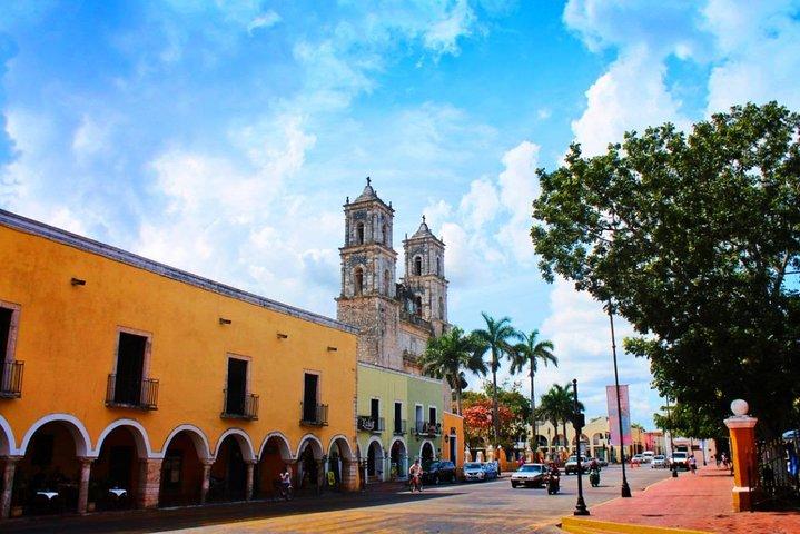 Chichen Itza Tour: Valladolid & Cenote Adventure with Buffet