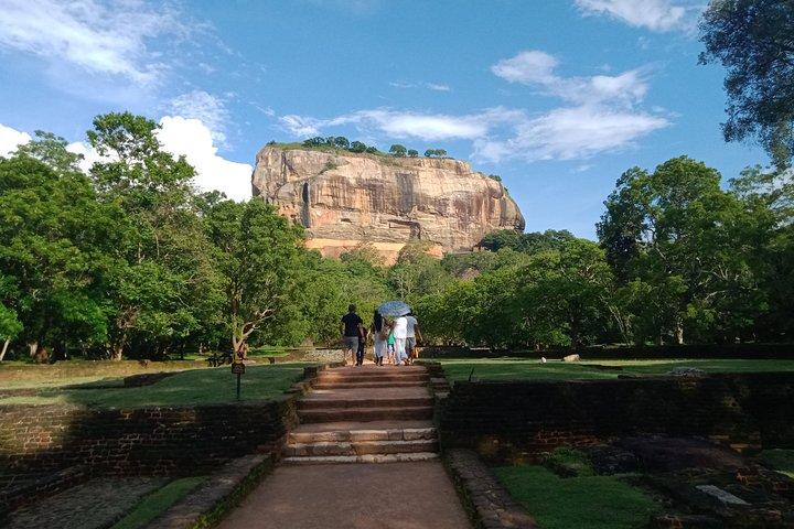 Tour Packages in Sri Lanka - Most Popular Round Tour - All in One Tour