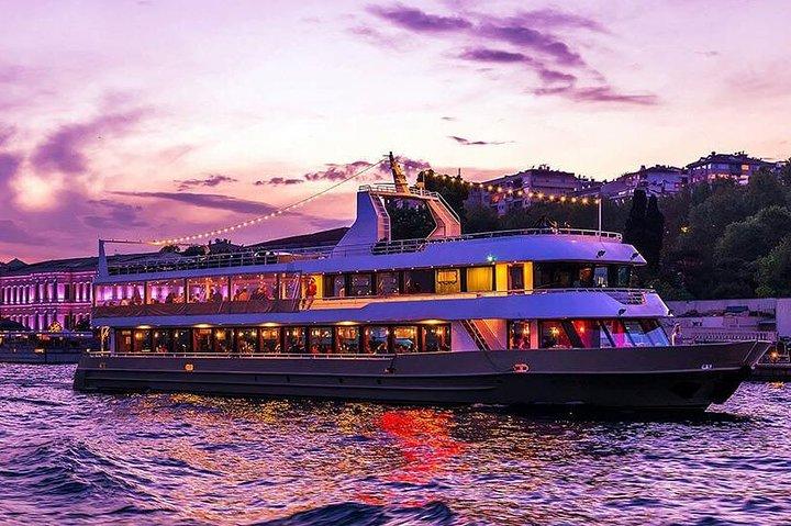 Bosphorus Cruise & Show in Istanbul