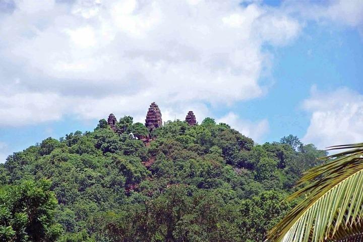 Full Day Tour from Siem Reap - Bamboo Train, Killing Cave & Sunset