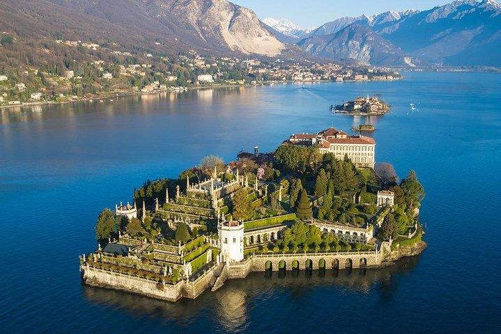 Borromean Islands Private Hop-On Hop-Off Boat Tour from Stresa