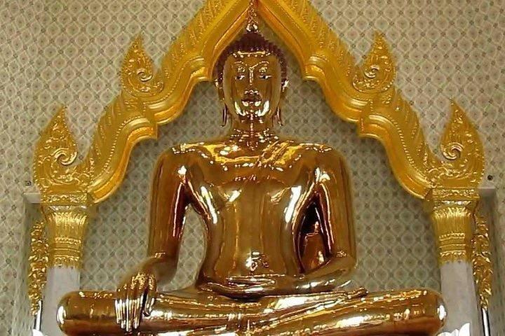 Bangkok City and Temple Tours with Gems Gallery