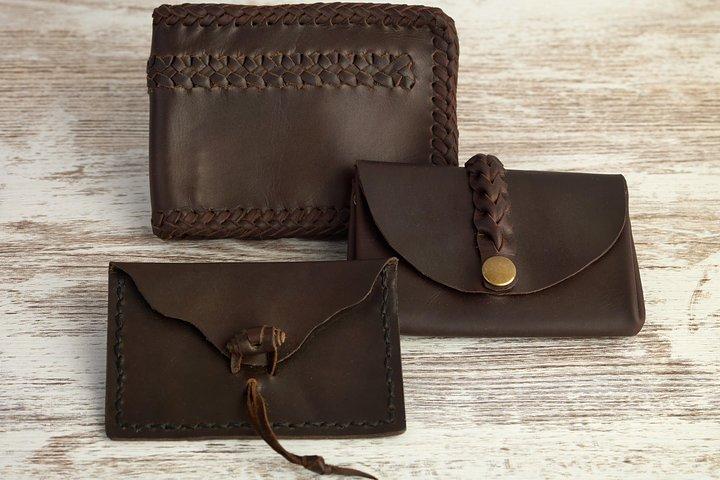 Leathercraft Workshop in the Rastro of Madrid