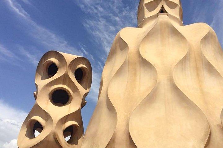 Casa Mila & Casa Batllo | Private tour (4H) | Skip the line | Private guide