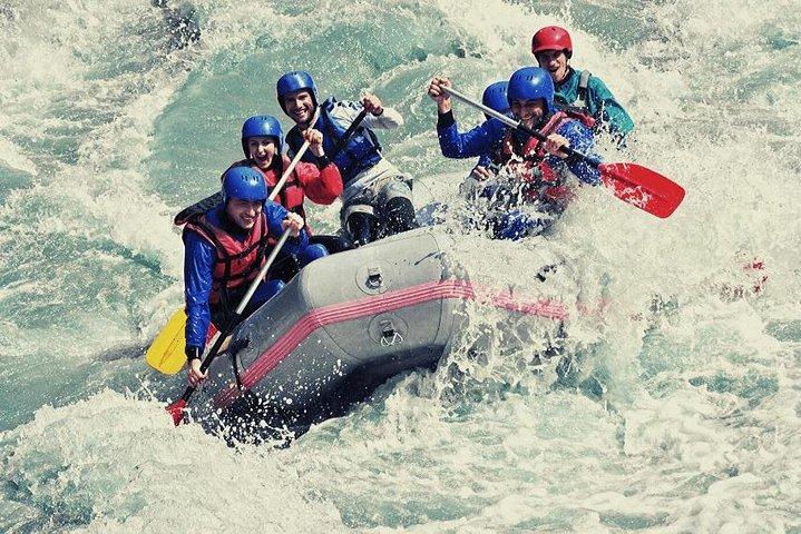 24 km White water rafting expedition in Rishikesh