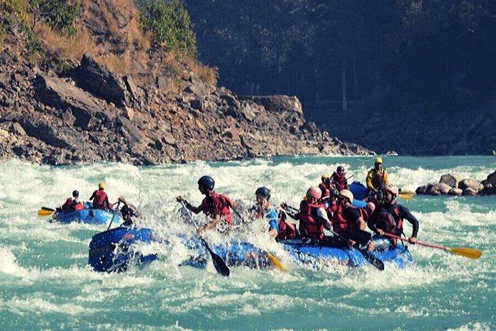 24 km White water rafting expedition in Rishikesh