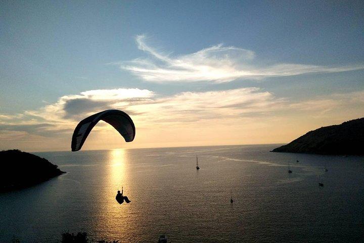 Iconic Sunset Safari with Monkey Hill & Street Food Experience