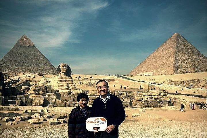 Giza Pyramids & Sphinx Private Day Tour