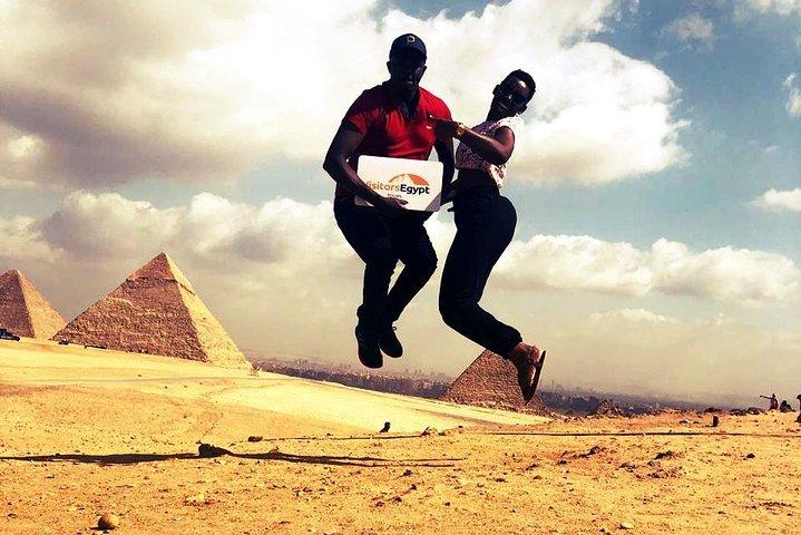 Giza Pyramids & Sphinx Private Day Tour