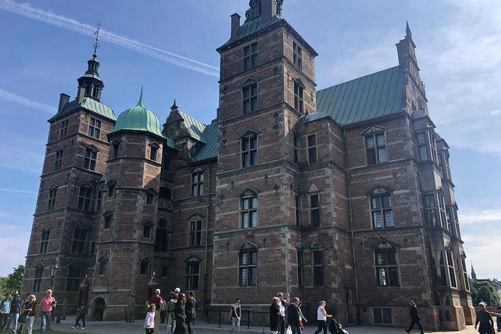 Walking tour - Copenhagen Old Town & Tivoli Park included