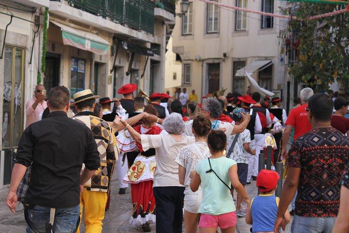 Old Lisbon: Alfama and Sao Jorge neighborhood 3-Hour Walking Tour