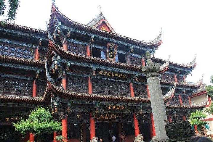 3-Day Chengdu tour to Panda Base,Renmin Park,Jinsha Site Museum and Wuhou Temple