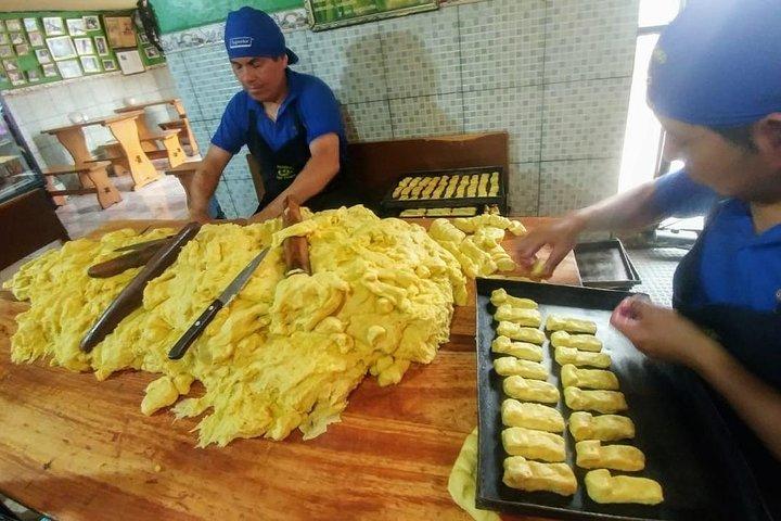 The Best Otavalo Market Tour + San Pablo Lake + Cayambe + Cotacachi