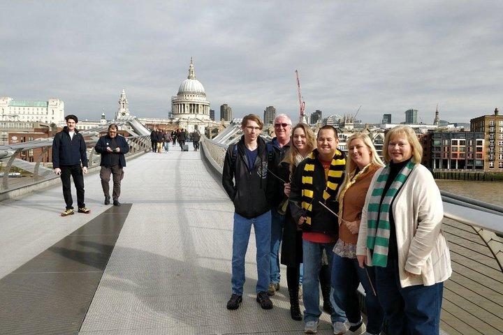Harry Potter Filming Locations: Private Black Cab Tour in London
