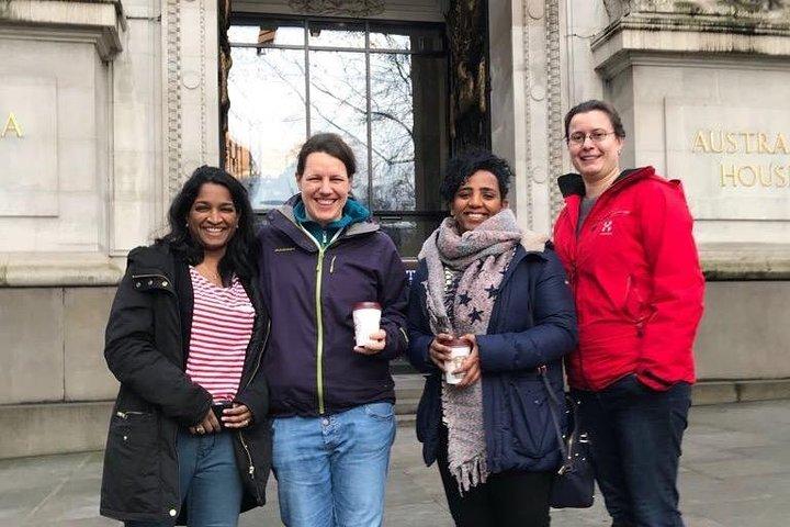 Harry Potter Filming Locations: Private Black Cab Tour in London