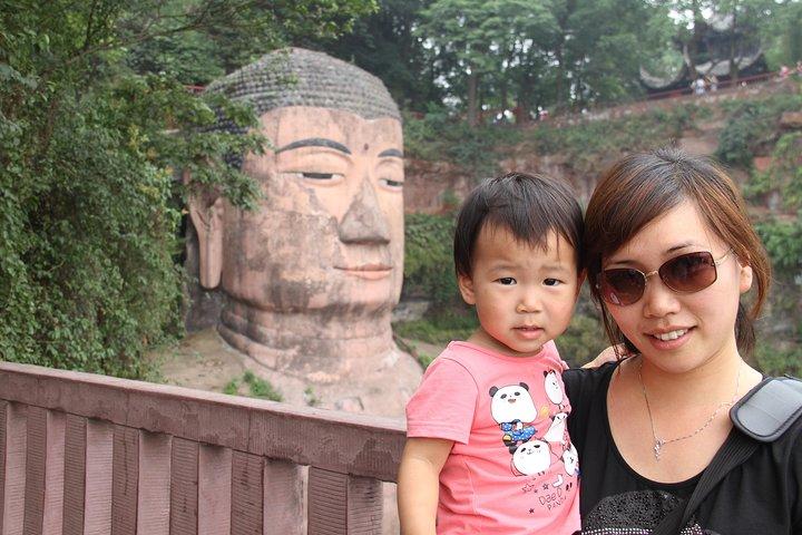 1-Day Leshan Giant Buddha and Huanglongxi old town Private Tour from Chengdu
