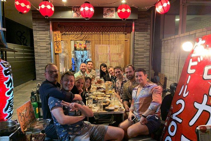 Osaka: Private Food Tour & Bar Hopping in Namba