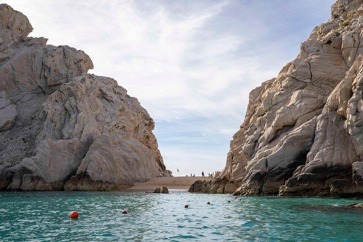 Snorkeling at Pelicans Rock