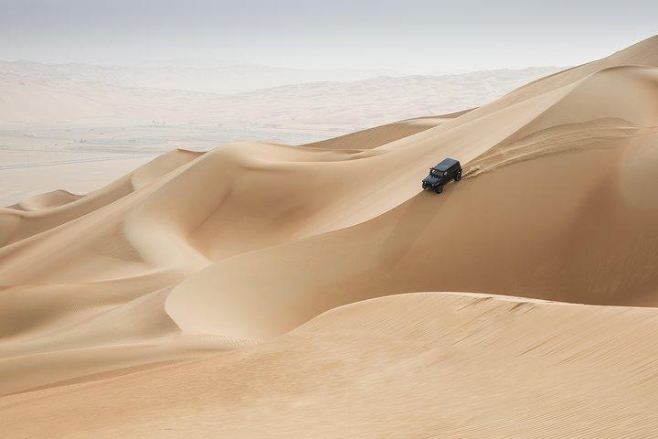 Private Liwa Full Day Desert Safari for Couples