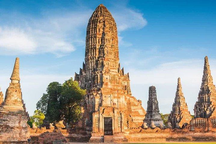 Ayutthaya Full Day Tour with Traditional Lunch by River Cruise (Grand Pearl)
