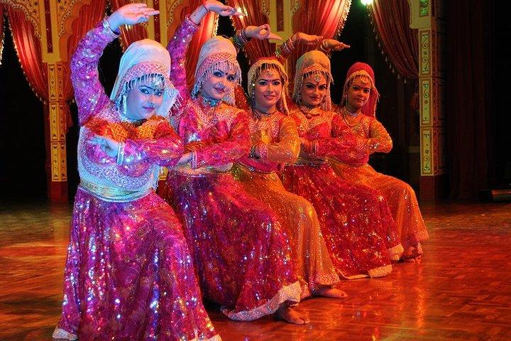 Mohabbat the Taj - A Creative Dance & Light Show with Dinner at Local Restaurant