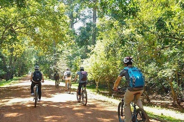 Angkor Sunrise Bike Tour with Breakfast & Lunch