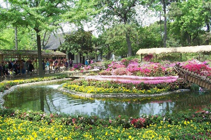 Suzhou and Zhouzhuang Water Town Private Day Tour from Shanghai
