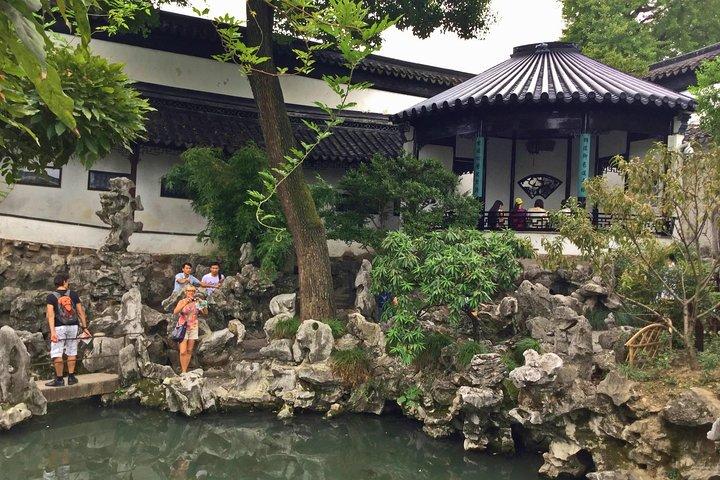 Suzhou and Zhouzhuang Water Town Private Day Tour from Shanghai