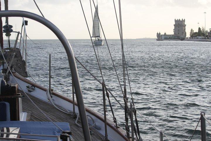 Lisbon Private Walking Tour from Santa Apolónia Cruise Port