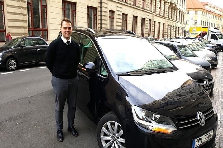 Private Transfer Prague to Salzburg with 2h stop in Krumlov in a Sanitized Car