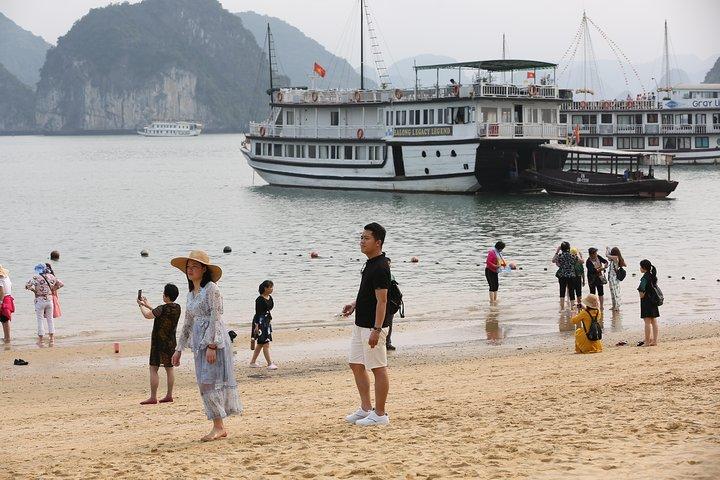 Lan Ha Bay one day from Hanoi