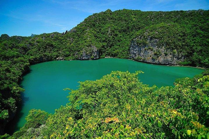 Angthong National Marine Park by Speed Boat with Snorkeling & Kayaking
