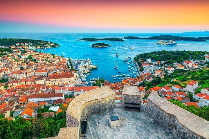 4-Island Split Boat Tour (Brač, Pakleni, Hvar, Šolta)
