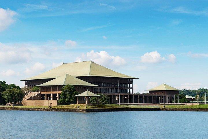 Full-Day Colombo City Tour (Private Car)
