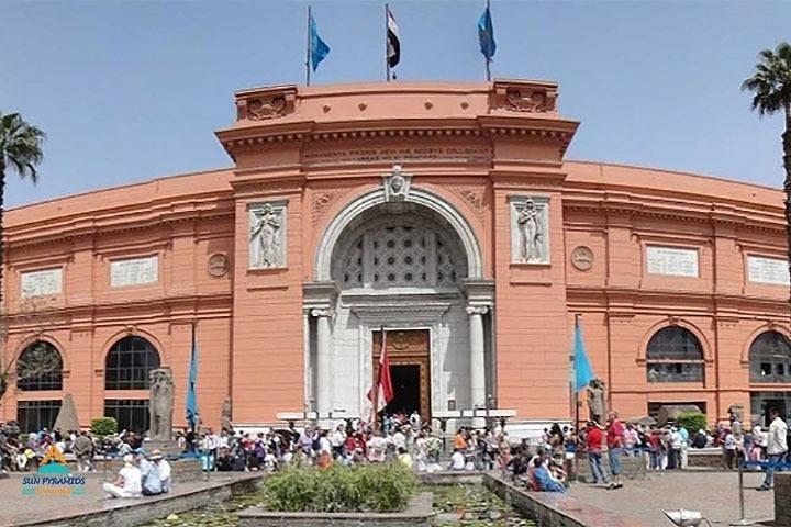Cairo day tour to Egyptian Museum, Citadel and Khan Khalili Bazaar