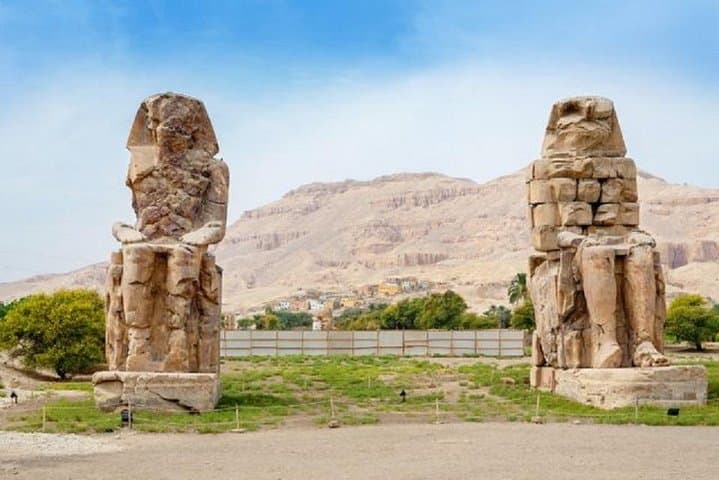 Private trip: visiting East, Dandara and lunch