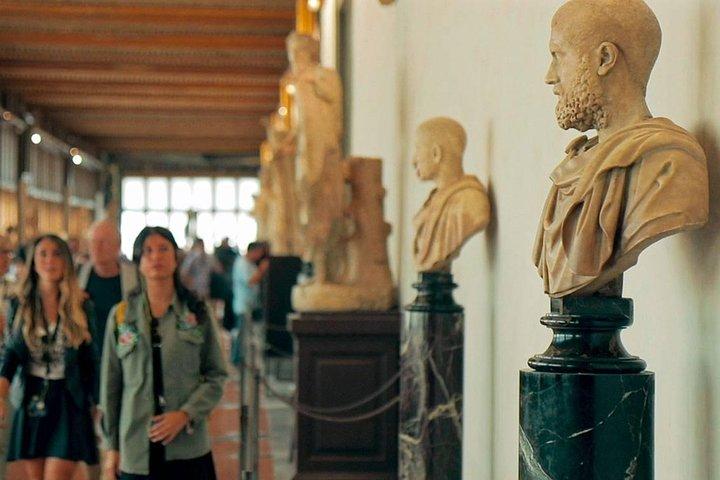 Florence Treasures: Uffizi Gallery Guided Tour with an Art Expert