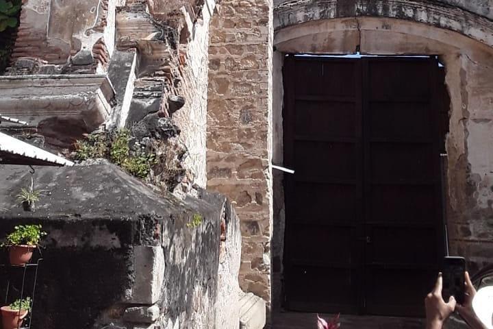 Family Trip or Transportation, ANTIGUA GUATEMALA From SAN SALVADOR