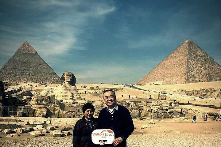 Private Day Tour to Giza Pyramids and Sphinx