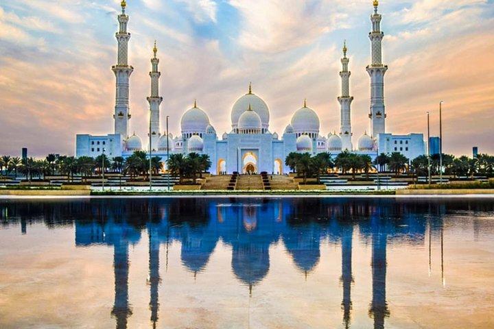 Enjoy Abu Dhabi City Tour and Desert Safari