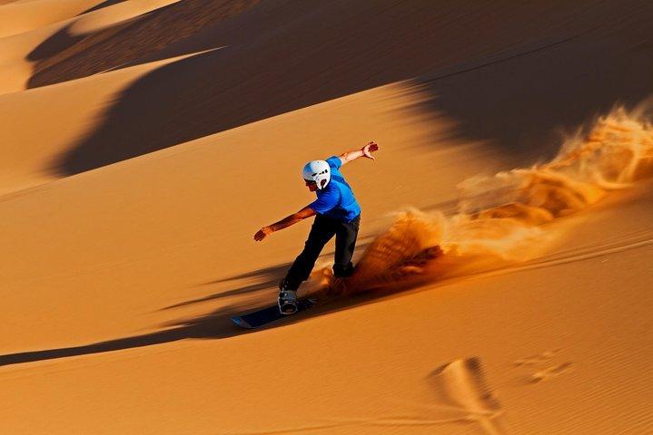 Enjoy Abu Dhabi City Tour and Desert Safari