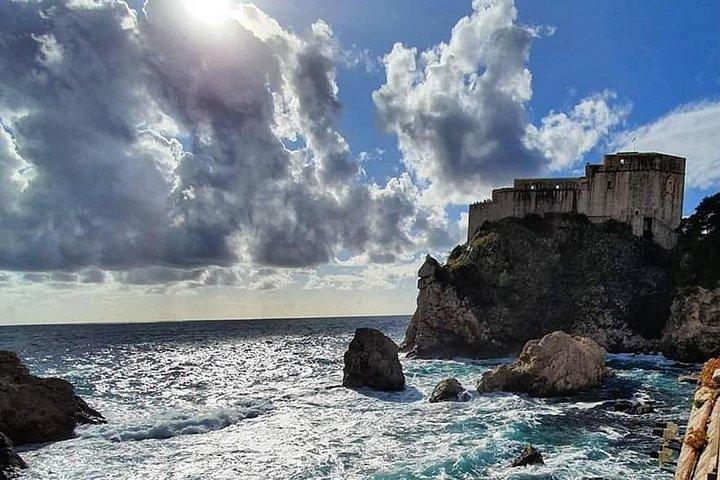 Guided Tour to discover Dubrovnik's Old Town, by day or night