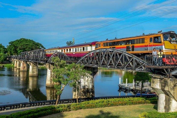 From Bangkok: River Kwai Tour with Jeath Museum and Death Railway