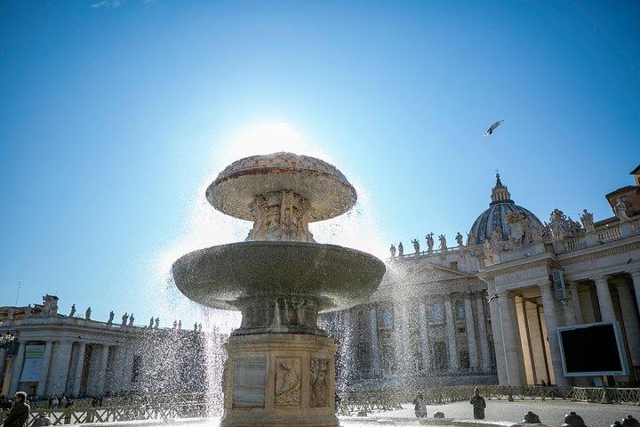 Michelangelo's Tour in Rome: Pietà, St Peter's Basilica & Dome