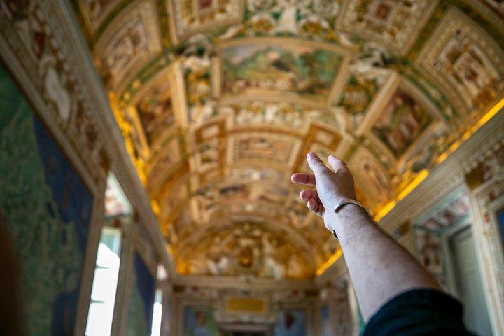 Wheelchair Accessible Vatican Tour with Skip the Line Tickets & Sistine Chapel