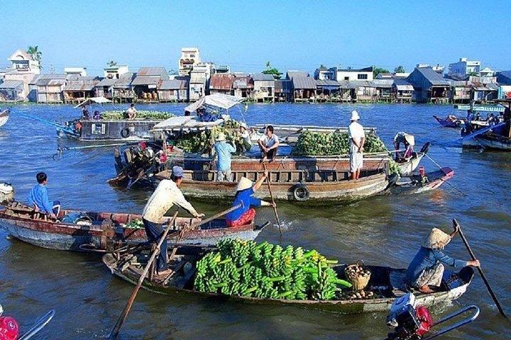 BIG BOSS private LIMOUSINE DAY TRIP TO MEKONG DElTA