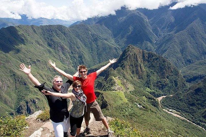 2-Day Sacred Valley & Machu Picchu Tour from Cusco with Train