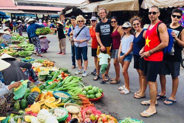 Market Tour , Basket Boat and Cooking Class Hoi An