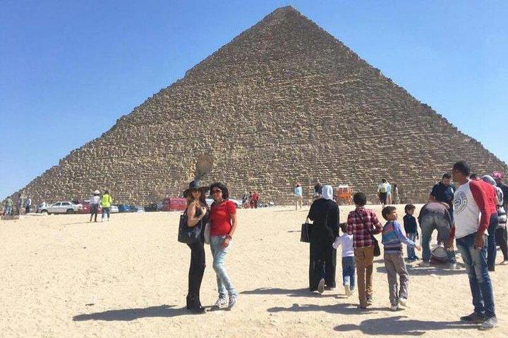 Giza pyramids/Saqqara pyramids/Memphis