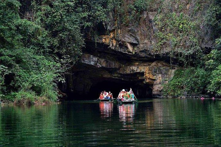 Ninh Binh Private Tour Hoa Lu - Trang An - Mua Cave Full Day